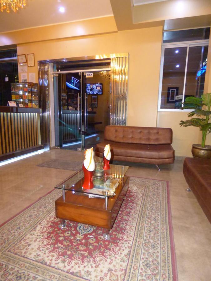 Hotel Real Palace Чурин Екстериор снимка