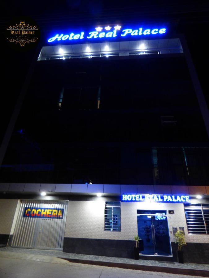 Hotel Real Palace Чурин Екстериор снимка